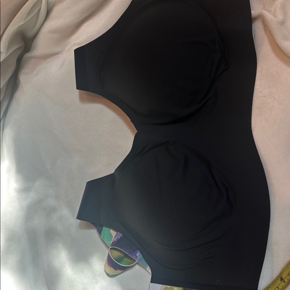 Knix Seamless Bra. Size Large. Light Removeable Padding. Luxe Lift Pullover. - Picture 7 of 7